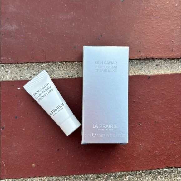 La Prairie Skin Caviar Luxe Cream (0.17 oz.)+Caviar Essence-in-Lotion (0.33 oz.) - Picture 4 of 6